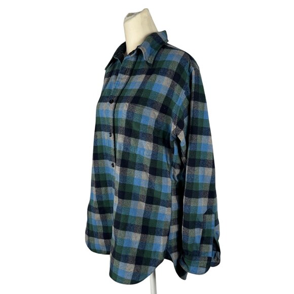 Vintage PENDLETON VIrgin Wool Blue & Gray Plaid Trail Shirt Size Medium - Picture 3 of 8